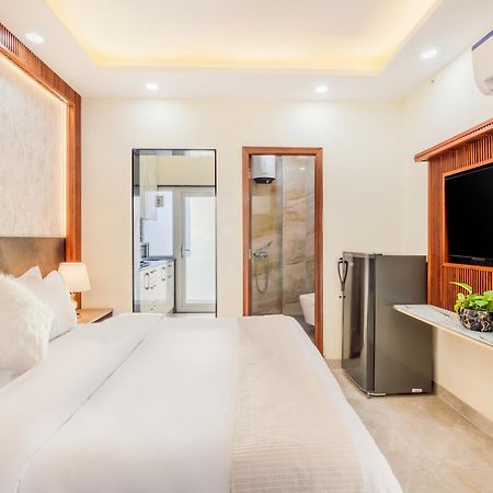 Kyomi Service Apartments 구르가온 외부 사진