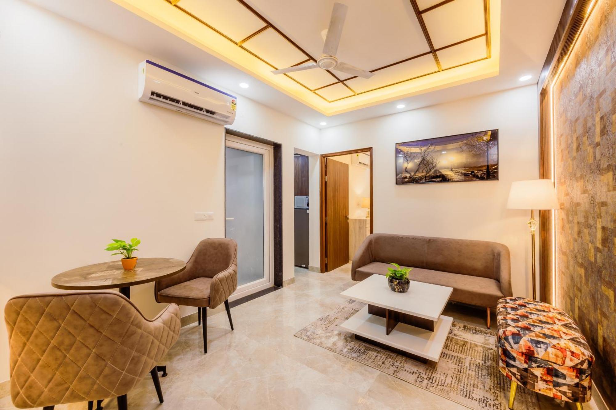 Kyomi Service Apartments 구르가온 외부 사진