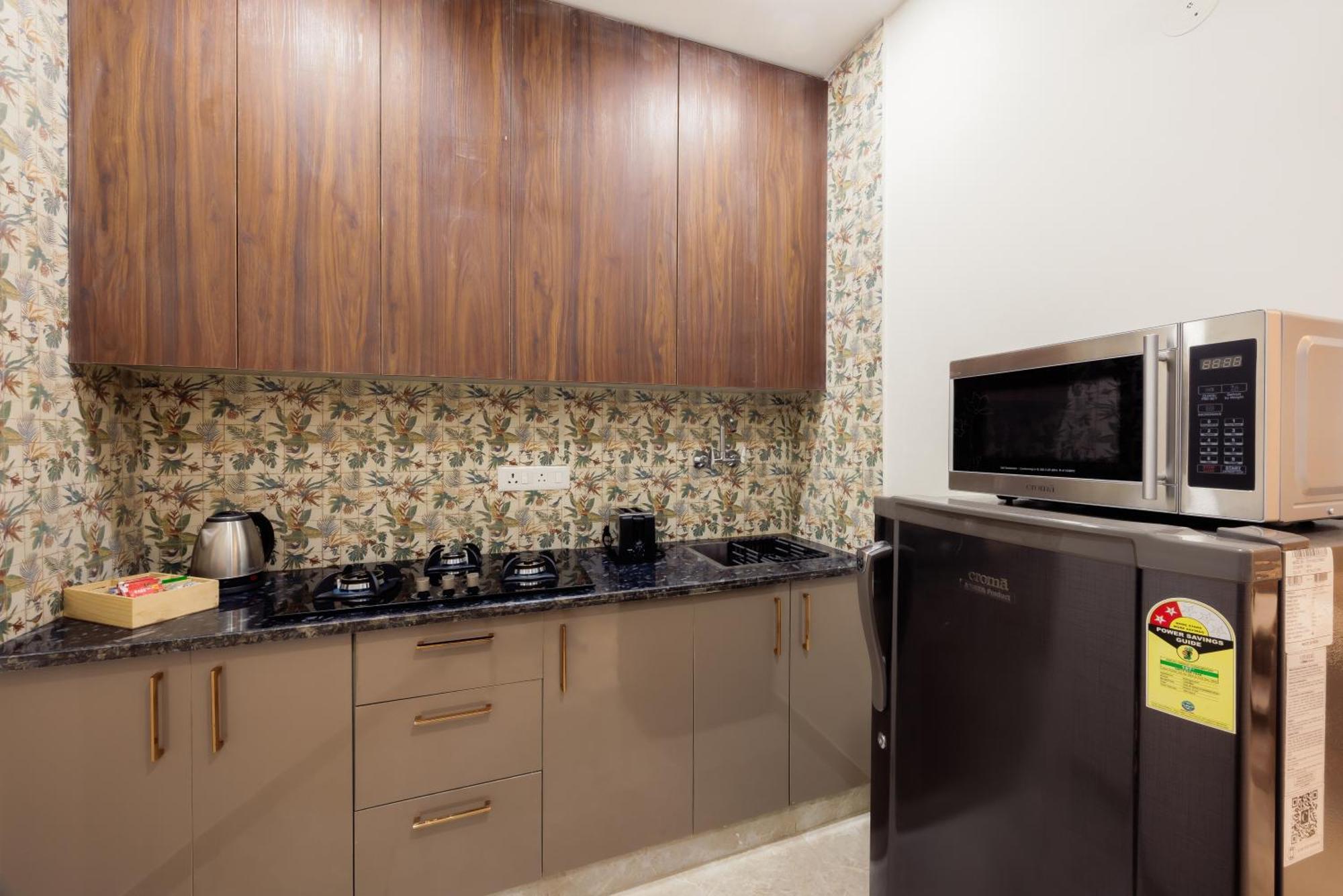 Kyomi Service Apartments 구르가온 외부 사진