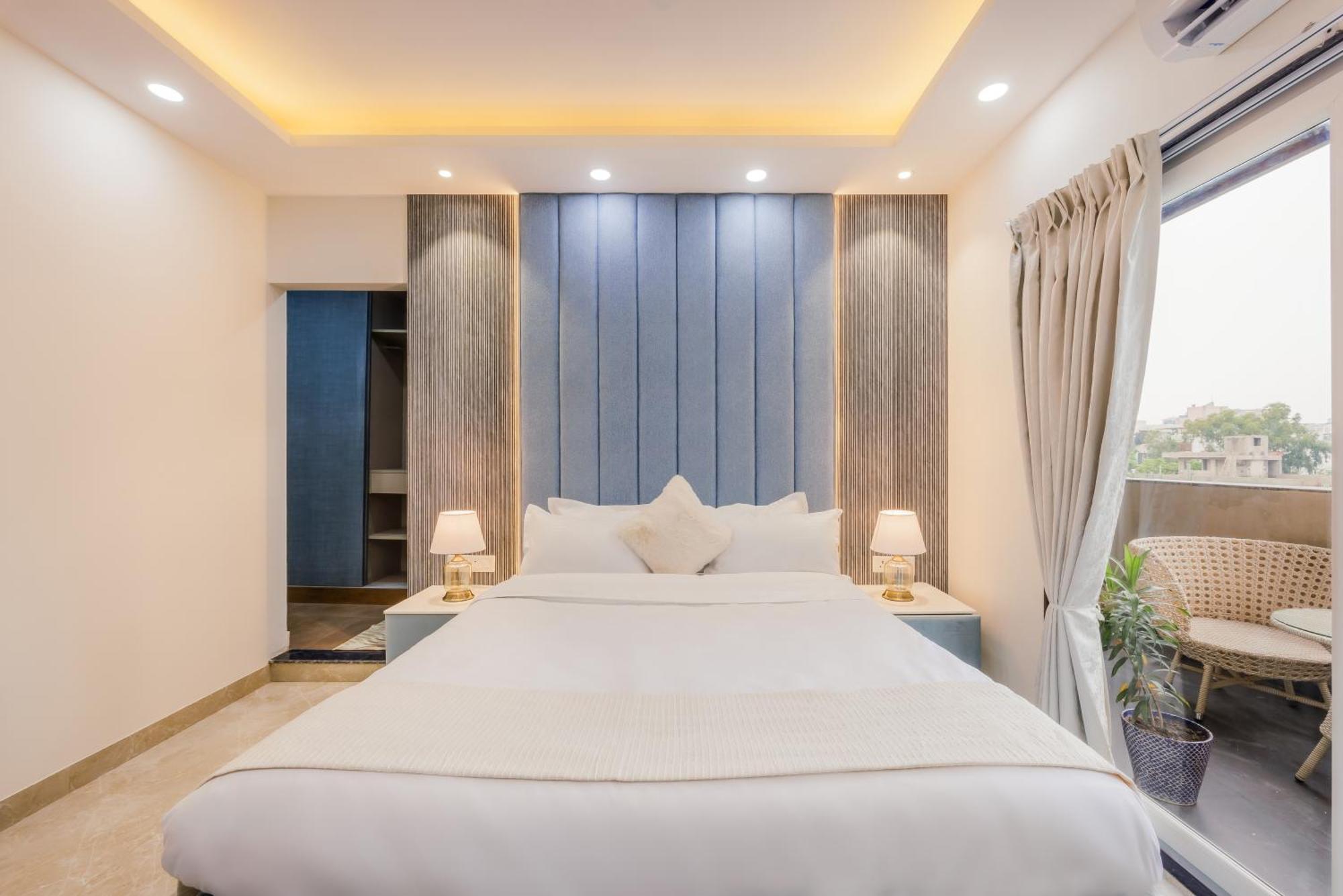 Kyomi Service Apartments 구르가온 외부 사진